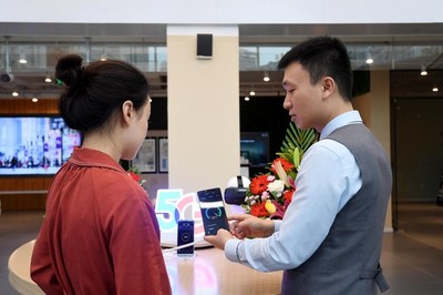 強服務重體驗更智能 重慶首個5G智慧營業廳賦能啟航