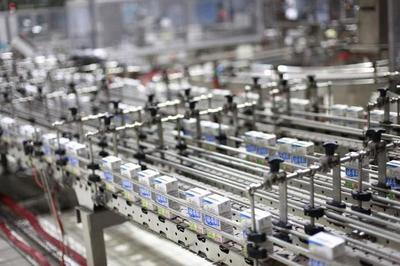 伊利董事長潘剛 以實體經濟振興為核心，深化供給側改革助力生活服務升級