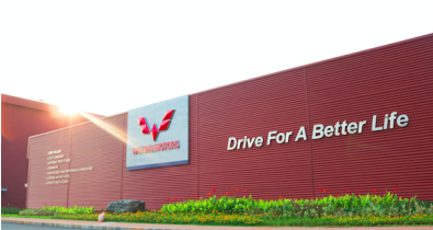 五菱品牌進軍海外，首款產品Confero S在印尼工廠下線，開啟全球化新篇章